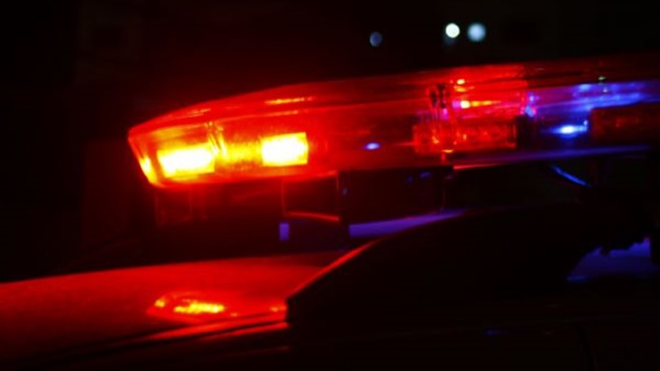sirene-policia acidente-br-116-campina-grande-do-sul-pneu-caminhao