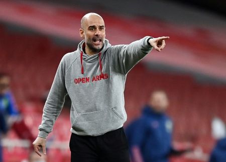 Técnico Pep Guardiola, do Manchester City, durante partida contra o Arsenal Técnico Pep Guardiola, do Manchester City, durante partida contra o Arsenal