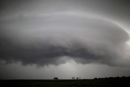 Ameaça de chuva em lavoura de soja em Tocantínia (TO) Ameaça de chuva em lavoura de soja em Tocantínia (TO)