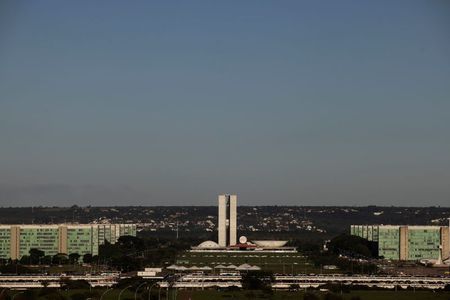Esplanada dos Ministérios com Congresso Nacional ao fundo, Brasília