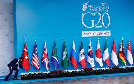 Bandeiras de países do G20 durante cúpula do grupo em Antália, Turquia Bandeiras de países do G20 durante cúpula do grupo em Antália, Turquia