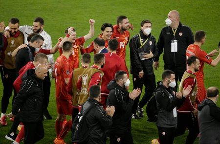 Jogadores da Macedônia comemoram vitória sobre Alemanha Jogadores da Macedônia comemoram vitória sobre Alemanha