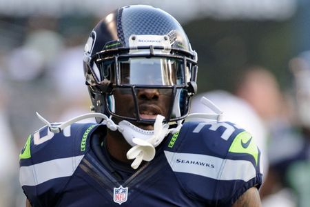 Phillip Adams em jogo da NFL pelo Seattle Seahawks