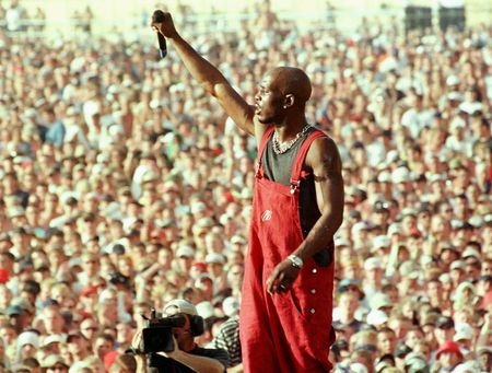 Earl Simmons, conhecido como DMX, se apresenta no festival de Woodstock, em Rome, Nova York Earl Simmons, conhecido como DMX, se apresenta no festival de Woodstock, em Rome, Nova York