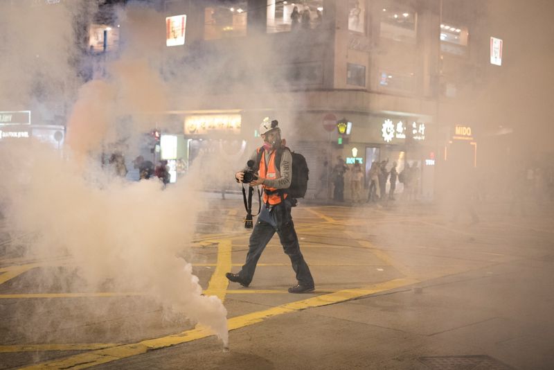 Foto de arquivo de 2019 do cineasta norueguês Anders Hammer, diretor do documentário “Do Not Split”, durante protesto em Hong Kong Foto de arquivo de 2019 do cineasta norueguês Anders Hammer, diretor do documentário “Do Not Split”, durante protesto em Hong Kong