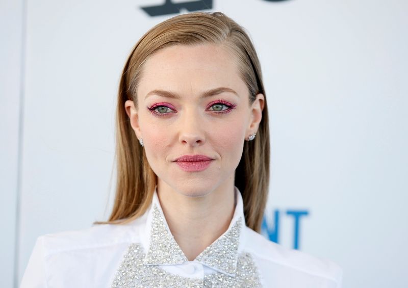 Amanda Seyfried e James Norton enfrentam fantasmas e crise conjugal em filme de terror