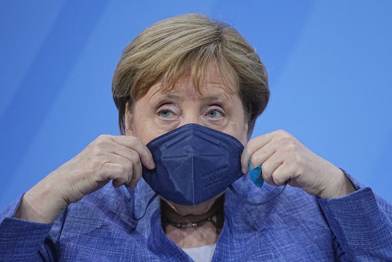 Chanceler alemã, Angela Merkel, durante reunião com governadores de Estados do país em Berlim