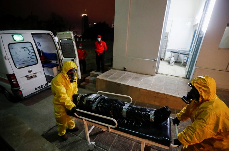 Corpo de pessoa que morreu de Covid em Córdoba