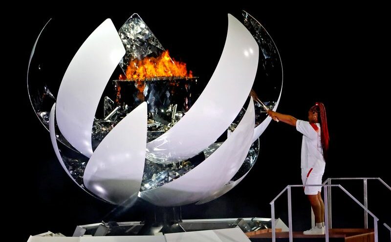 Naomi Osaka acende a pira olímpica dos Jogos de Tóquio