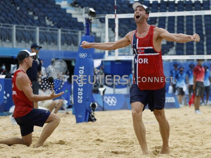 Dupla norueguesa conquista a medalha de ouro no vôlei de praia masculino em Tóquio  