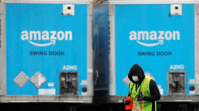 Depósito da Amazon em Bethpage, Long Island, Nova York