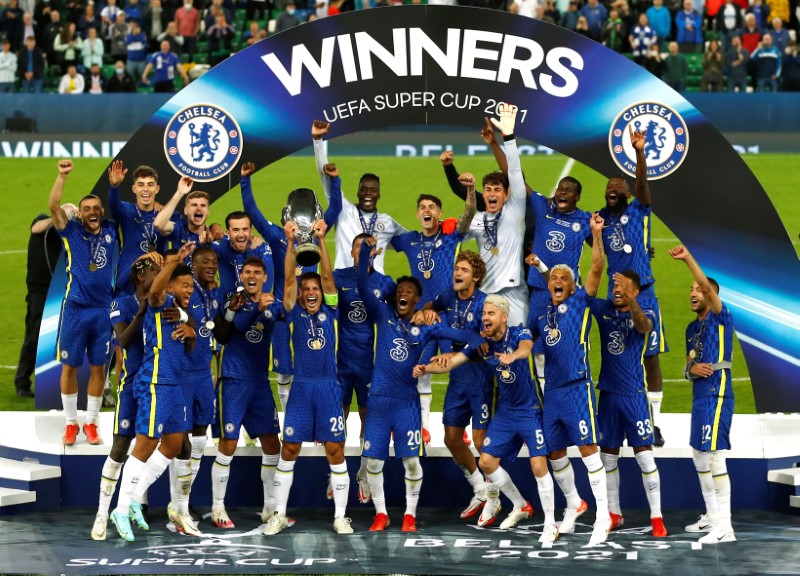 Jogadores do Chelsea comemora título da Supercopa