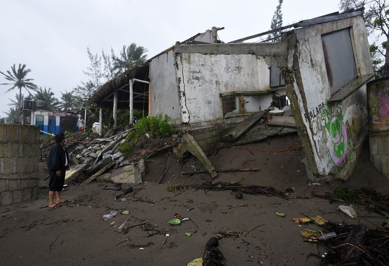 Casa destruída por furacão Grace