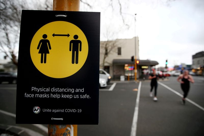 Placa de distanciamento social em Auckland, Nova Zelândia