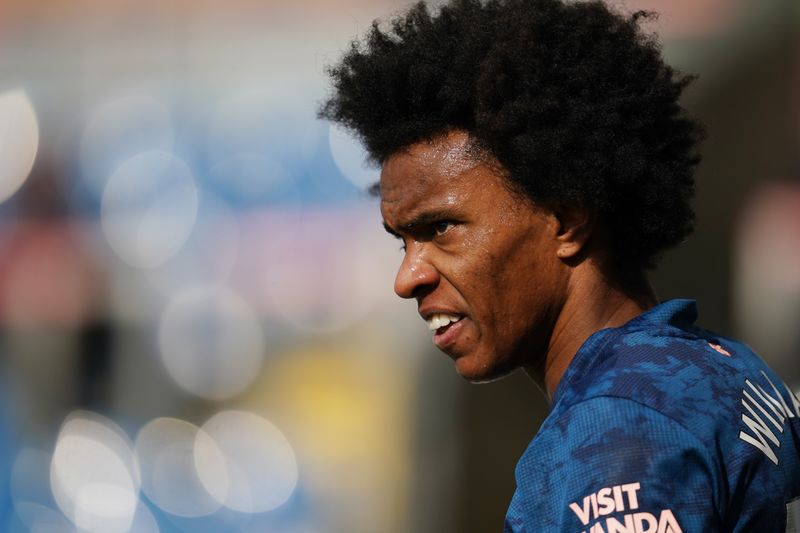 Meia Willian durante partida do Arsenal na Premier League