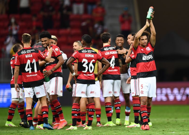 Jogadores do Flamengo comemoram vitória sobre o Olimpia pela Copa Libertadores em Brasília