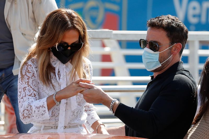Jennifer Lopez e Ben Affleck chegam a Veneza