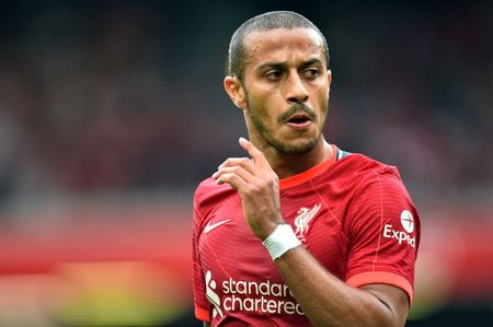 Meio-campista Thiago Alcântara, do Liverpool
