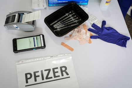 Doses da vacina da Pfizer contra Covid-19 durante campanha de vacinação em Miami