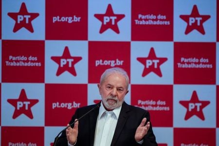Ex-presidente Luiz Inácio Lula da Silva durante entrevista coletiva em Brasília