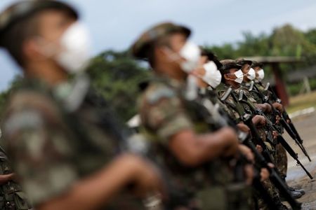 Soldados do Exército antes de operação de patrulhamento da fronteira com a Colômbia em São Gabriel da Cachoeira, no Amazonas