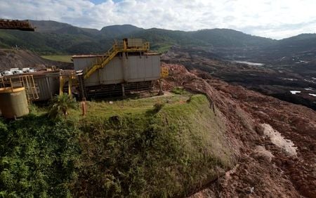 Vista de local devastado por colapso de barragem em Brumadinho