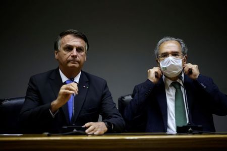 Bolsonaro e Guedes fazem pronunciamento após reunião