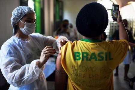 Vacinação contra Covid-19 no Brasil