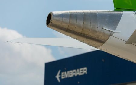 Aeronave em fábrica da Embras em São José dos Campos (SP)
