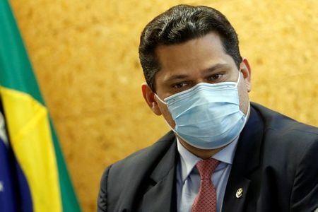 Senador Davi Alcolumbre durante cerimônia em Brasília