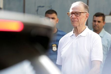 Ex-presidente do COB Carlos Arthur Nuzman deixa prisão no Rio de Janeiro