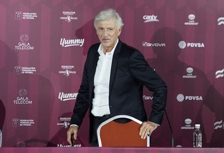 Técnico argentino José Pekérman é apresentado como novo treinador da seleção da Venezuela