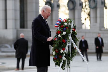 Presidente dos EUA. Joe Biden, visita Memorial da Segunda Guerra em Washington