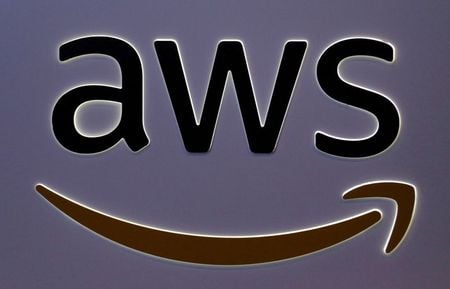 Logotipo do Amazon Web Services (AWS) em Toronto, Canadá