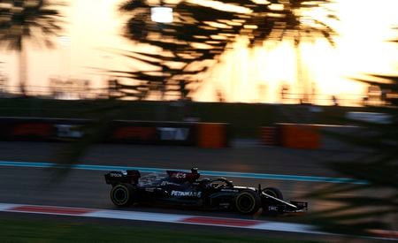Lewis Hamilton em treino para o GP de Abu Dhabi de F1