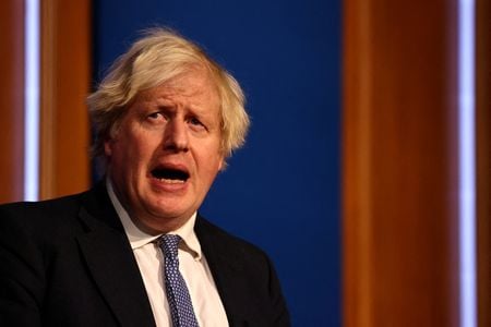 Premiê do Reino Unido, Boris Johnson, durante entrevista coletiva em Londres