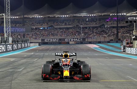 Max Verstappen, da Red Bull, no treino classificatório para GP de Abu Dhabi