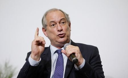 Pré-candidato à Presidência Ciro Gomes durante debate antes das eleições de 2018