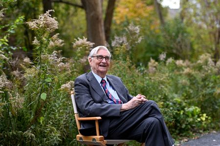 Biólogo norte-americano E.O. Wilson posa para foto em Lexington