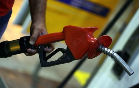 Bomba em posto de combustíveis