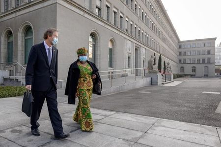 Nigeriana Ngozi Okonjo-Iweala inicia seu mandato no comando da OMC Nigeriana Ngozi Okonjo-Iweala inicia seu mandato no comando da OMC