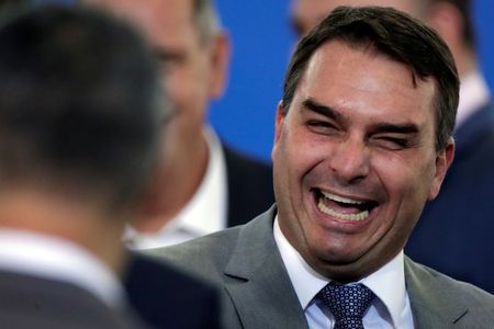 Senador Flávio Bolsonaro durante cerimônia no Palácio do Planalto Senador Flávio Bolsonaro durante cerimônia no Palácio do Planalto