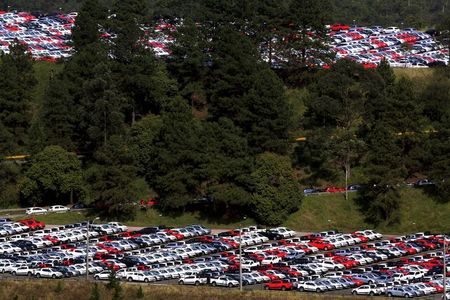 Carros da Volkswagen na fábrica da empresa em São Bernardo do Campo Carros da Volkswagen na fábrica da empresa em São Bernardo do Campo