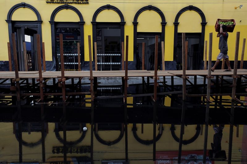 Inundação no centro de Manaus REUTERS/Bruno Kelly