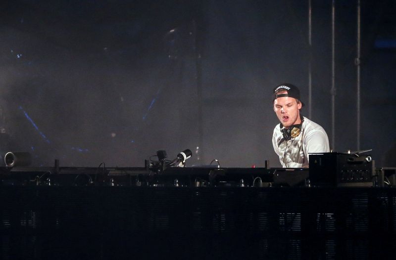 Avicii (Tim Bergling) no festival de música Summerburst na Suécia Larsson Rosvall /TT News Agency/vía REUTERS