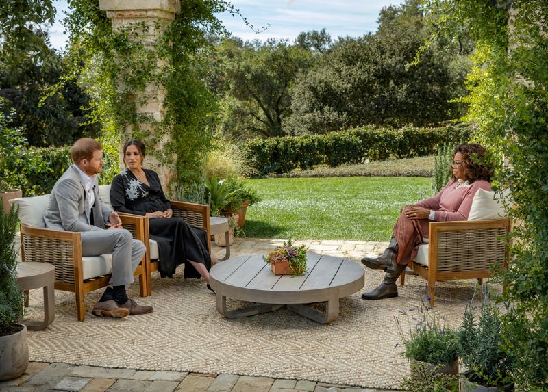 Meghan e Harry durante entrevista com Oprah Winfrey
