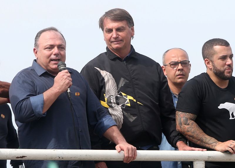 Pazuello participa de evento com Bolsonaro  no Rio de Janeiro