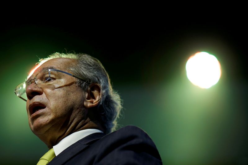 Ministro da Economia, Paulo Guedes, participa de seminário em Brasília