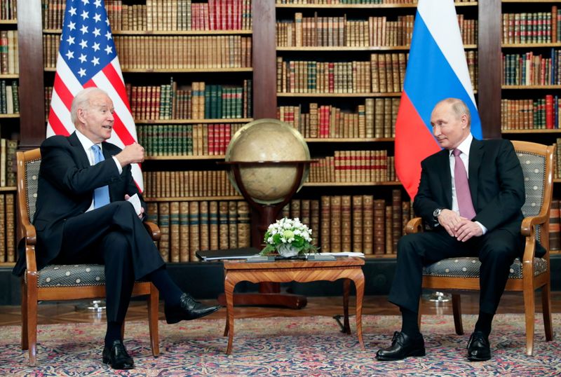 Biden e Putin conversam em Genebra Biden e Putin conversam em Genebra