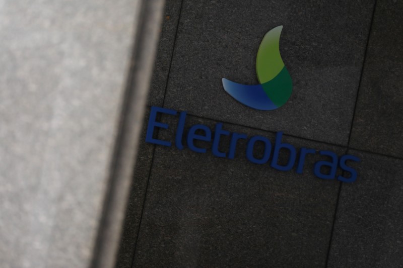 Logo da empresa de energia, Eletrobras, no Rio de Janeiro, Brasil.